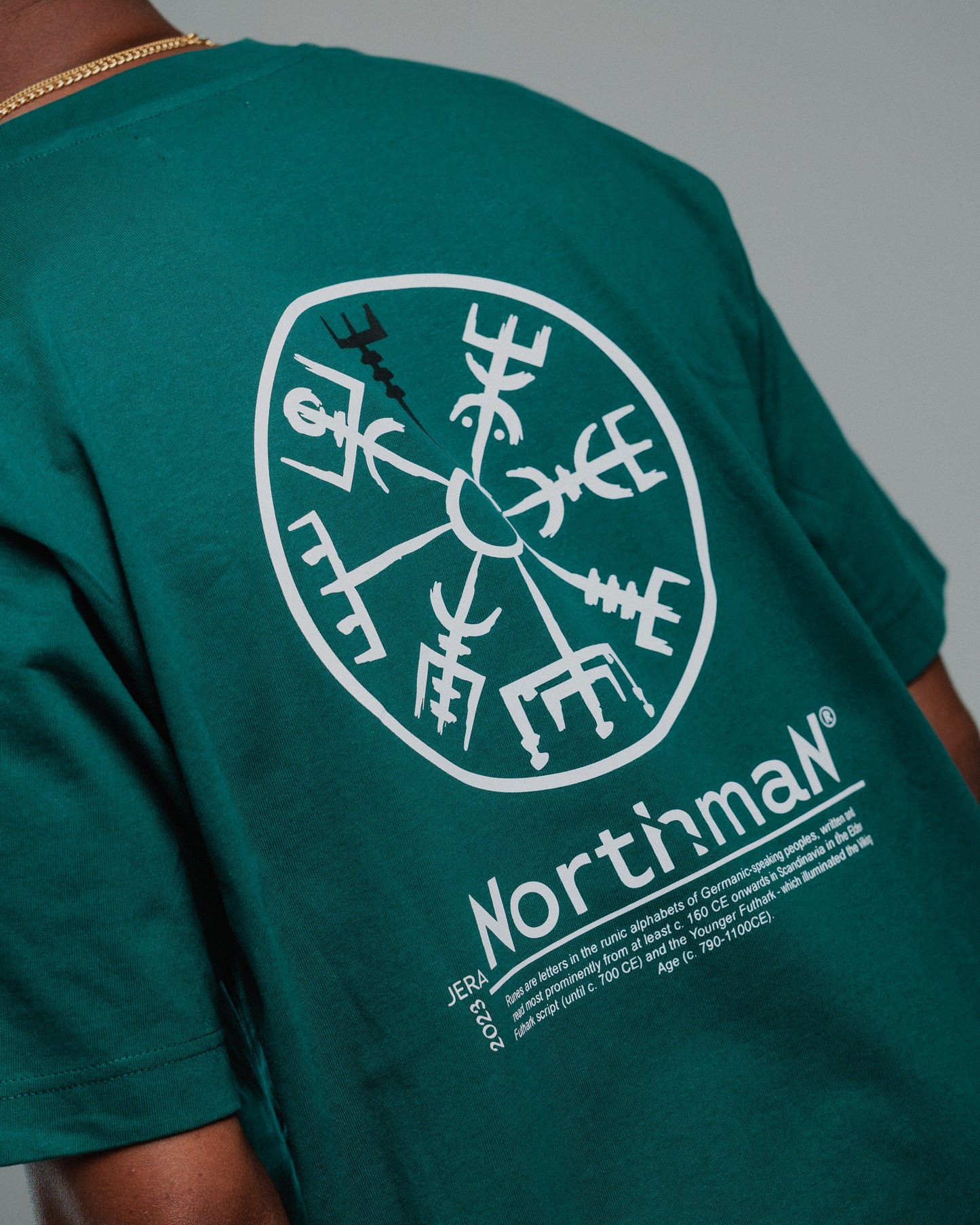 Vegvísir "Midgard" T-Shirt